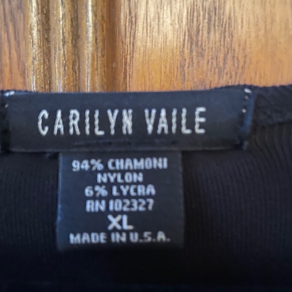 CARILYN VAILE black knit dress luxurious fabric - Picture 4 of 7